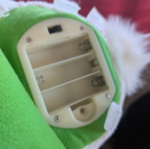 Hallmark Rockin Rabbit Easter bunny musical animated spring chick plush - Picture 3 of 3